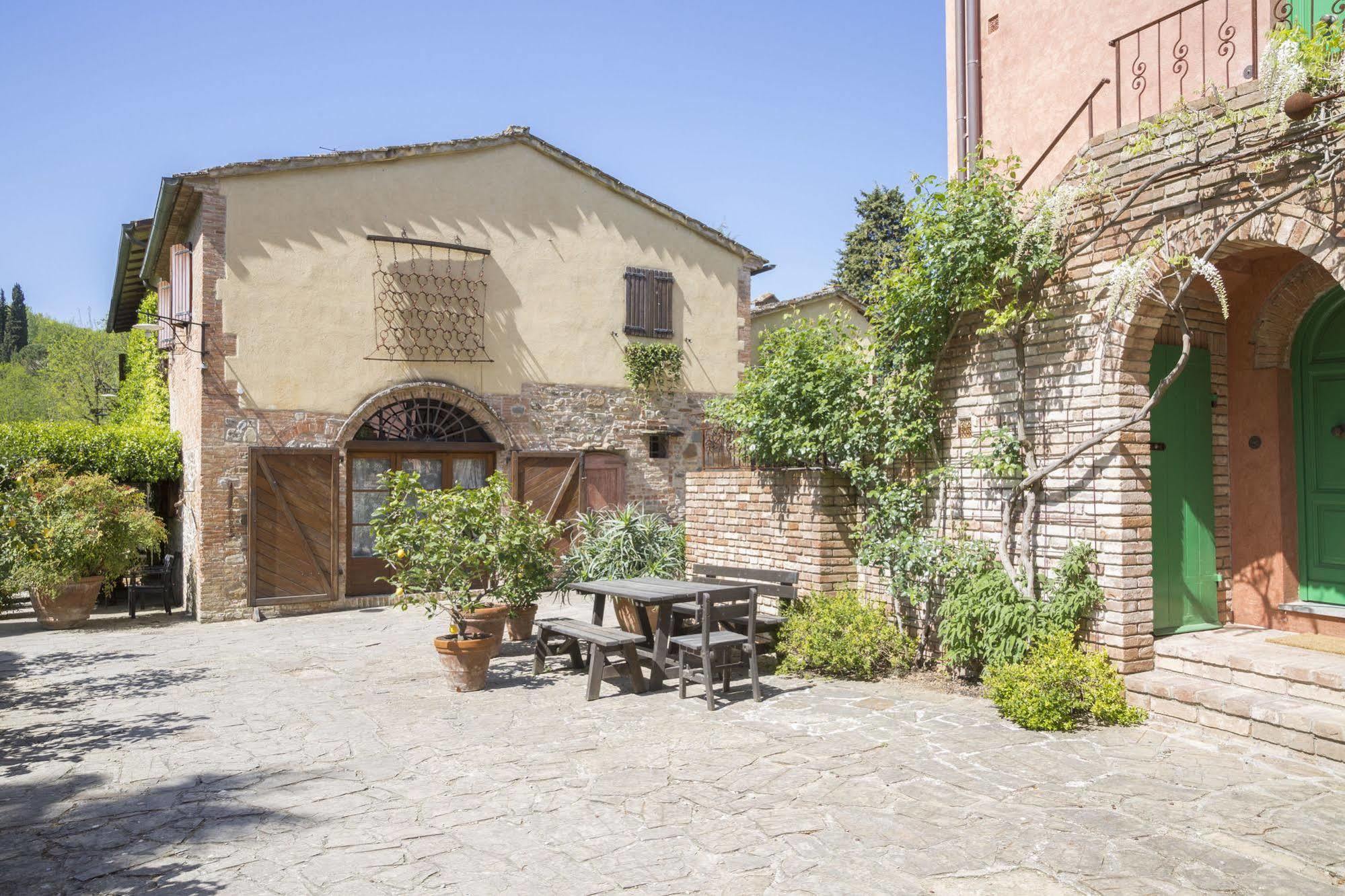 Borgo San Benedetto Pensión Montaione Exterior foto